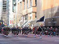 󥿤ˤä롪Rogers Santa Claus Parade   